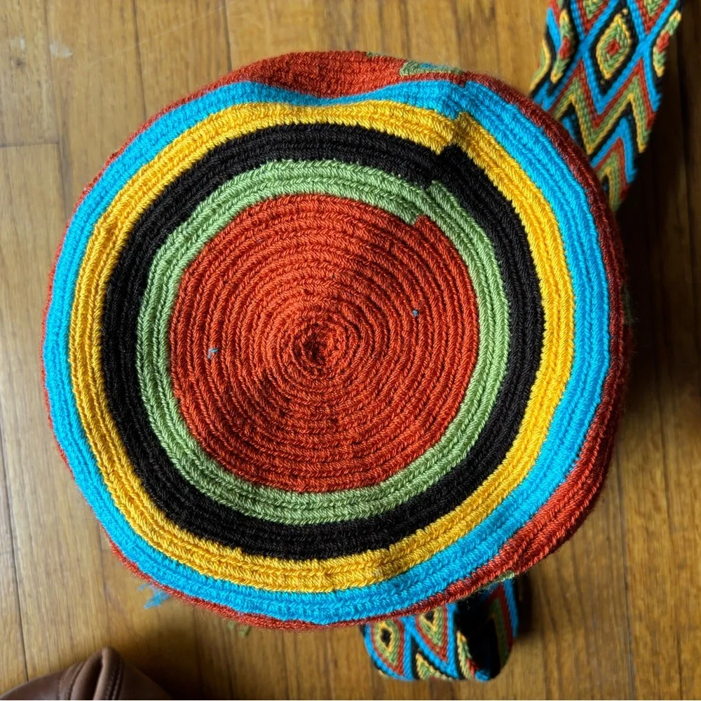 Colombian Wayuu Crochet Macramé Fringe Drawstring Bucket Crossbody Bag - Picture 7 of 7